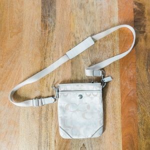 👜 Coach Crossbody Bag